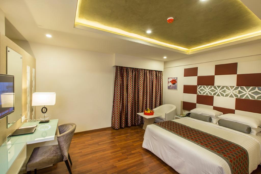 Pai Viceroy Hotel Tirupati Room photo