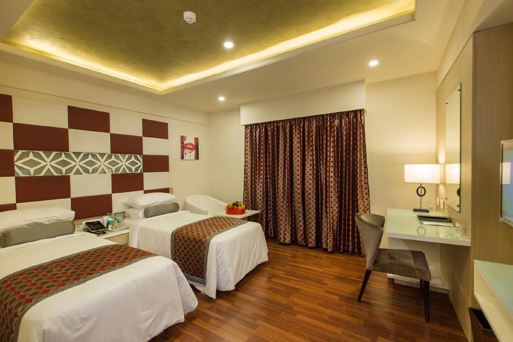 Pai Viceroy Hotel Tirupati Room photo